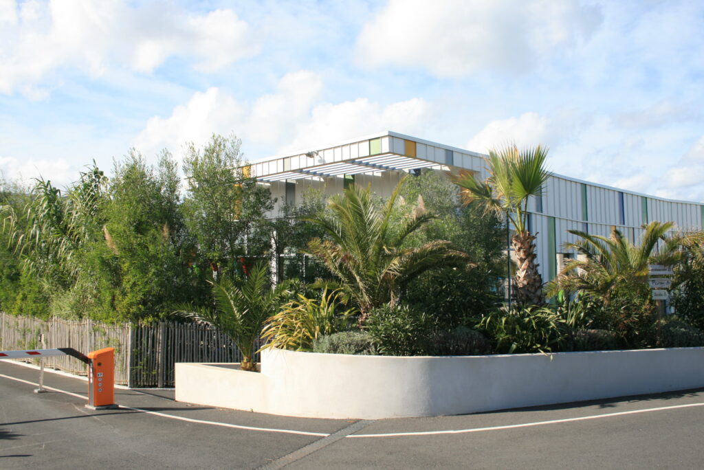 Vente de végétaux et fournitures jardin aux professionnels en Vendée